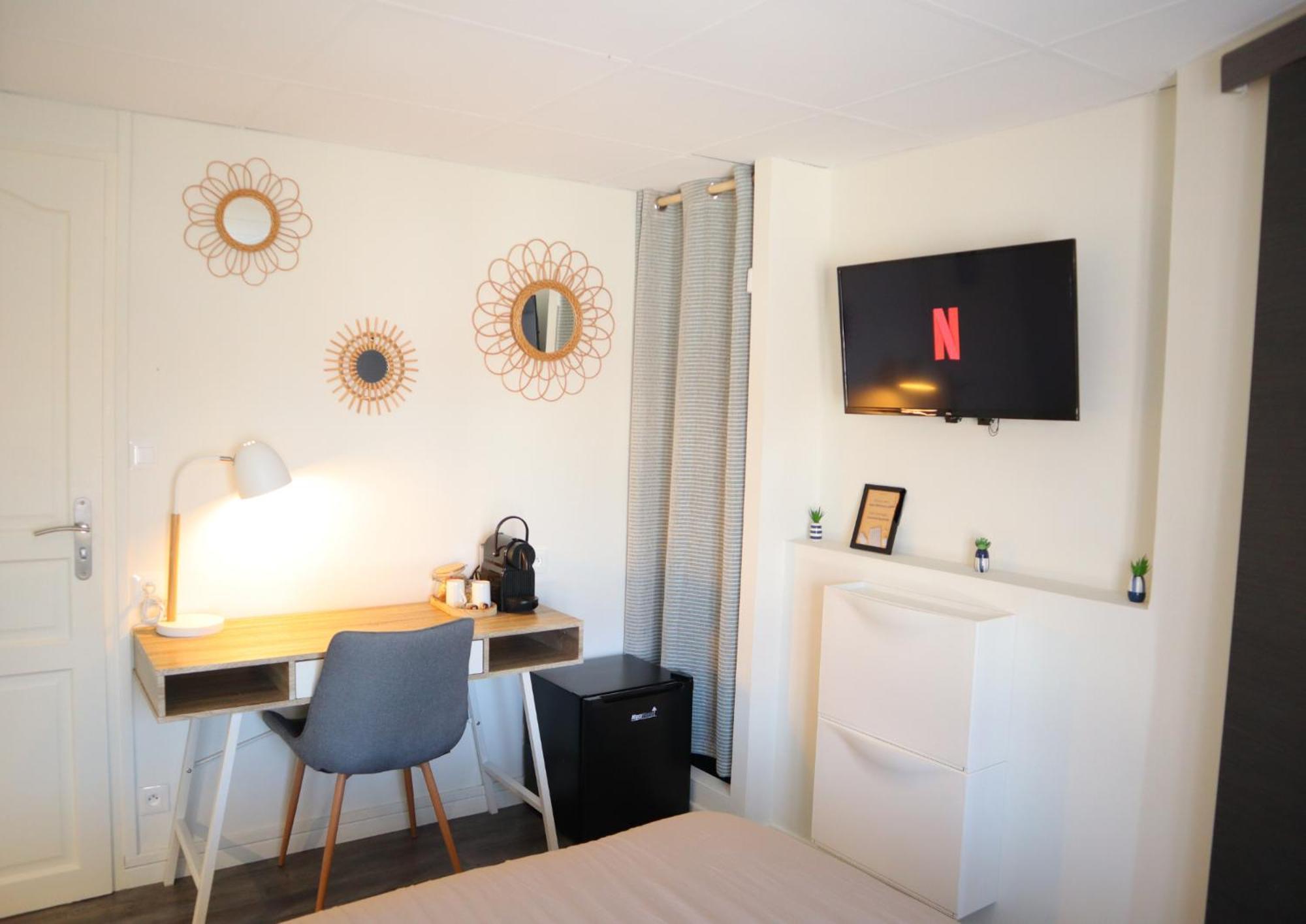 Chambre Privative Au Centre De Bourbourg - Proche Commodites Et Gare Exterior foto